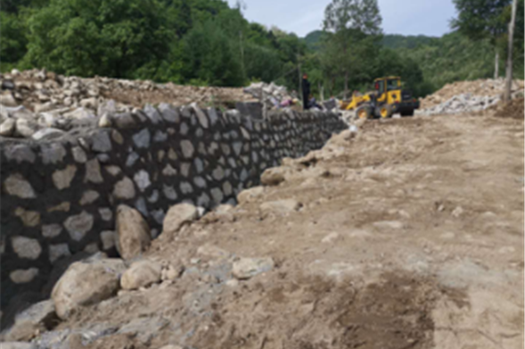 太白县杨下村至白杨塬村扶贫公路项目（三标段）