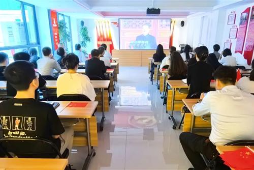 铭记历史 启迪未来丨西北建设组织全体员工集中观看阅兵仪式